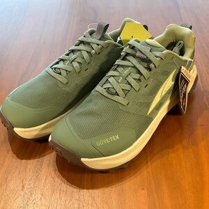 Lone Peak 9 Altra Olive Green GORE-TEX Trail Shoes